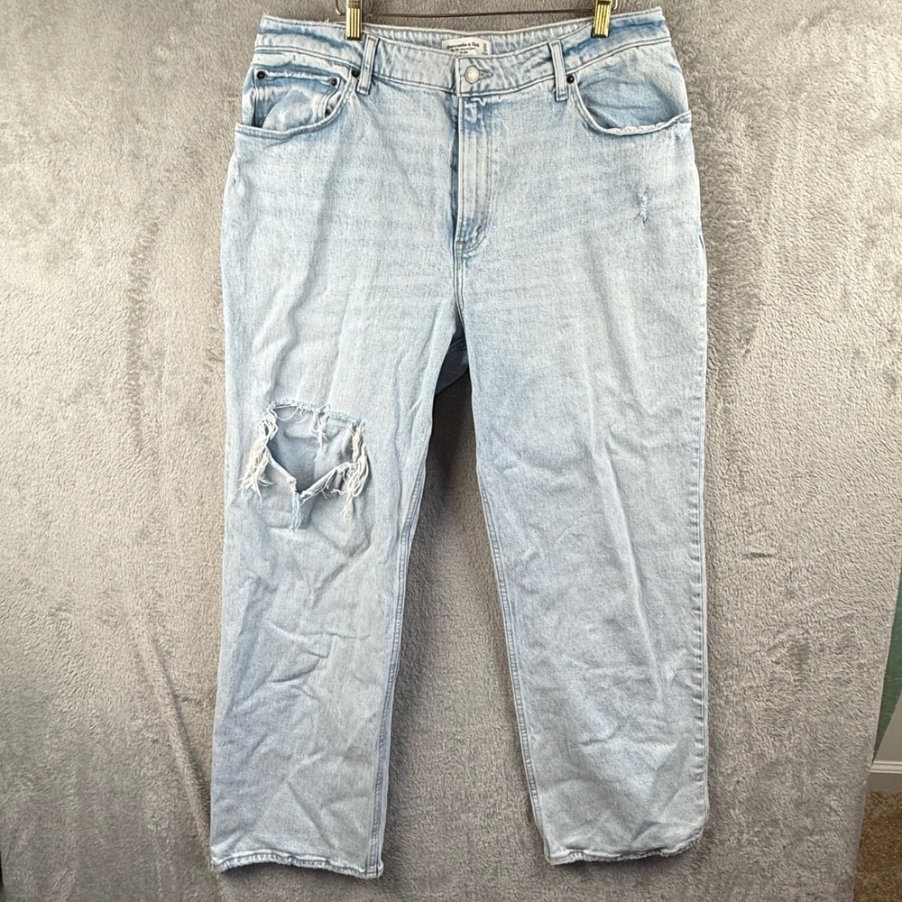 Abercrombie & Fitch‎ The '90s Relaxed High Rise Curve Love Ripped Jeans Size 16R